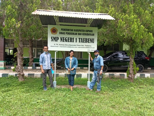 SMPN 1 TAEBENU: Juara 1 Sekolah Model Tingkat Provinsi NTT. 2 kepsek tabenu 33333